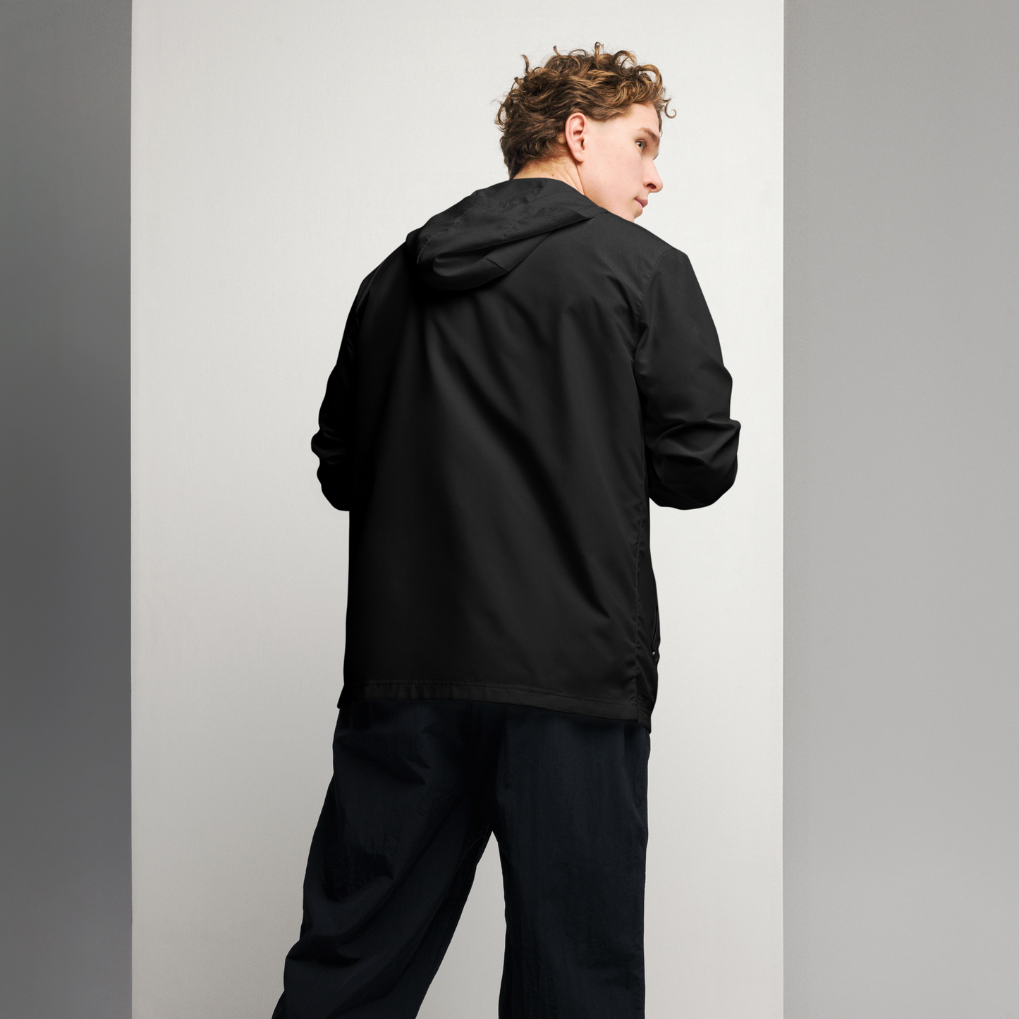 AEROSHIELD WINDBREAKER