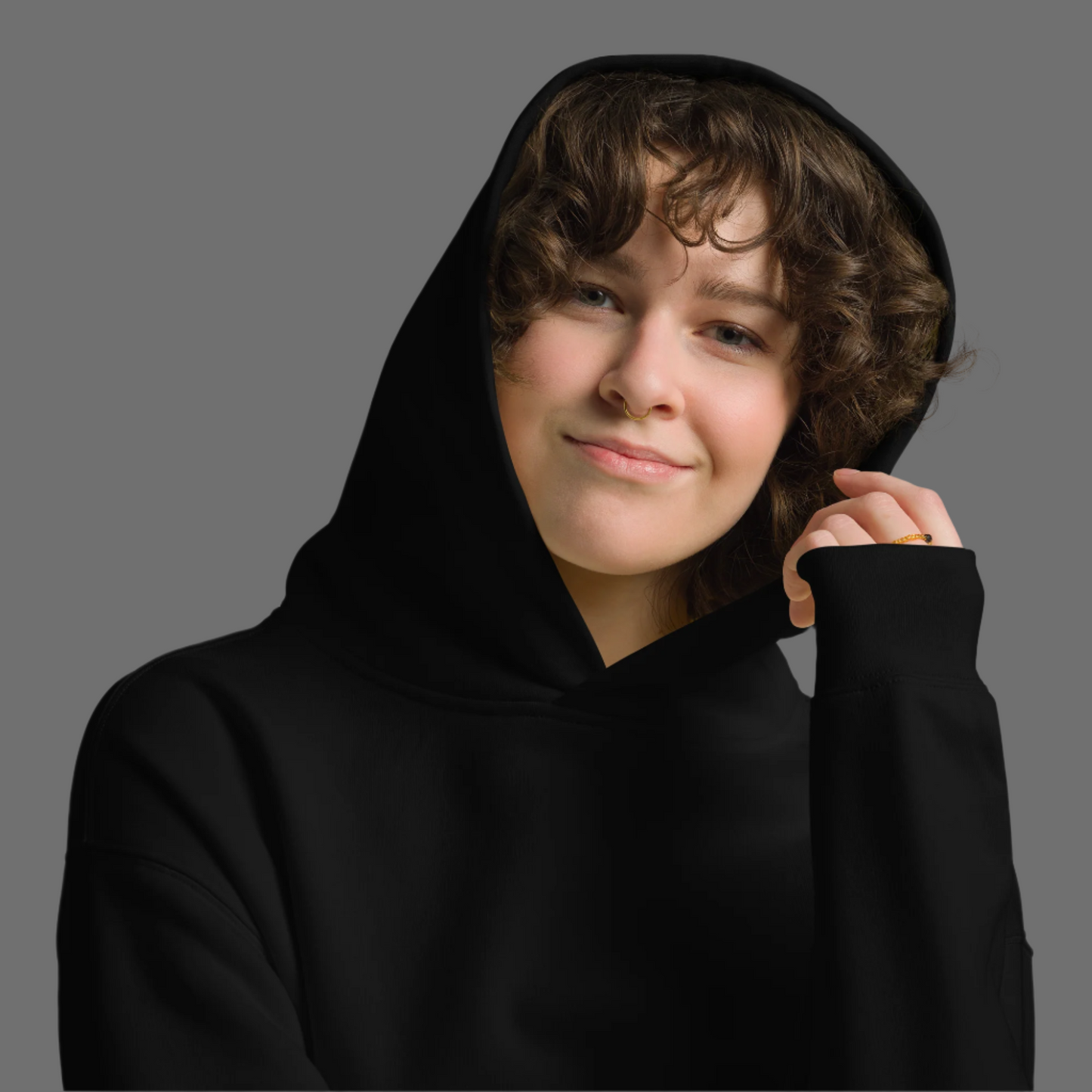 "ESSENTIAL" OVERSIZED HOODIE